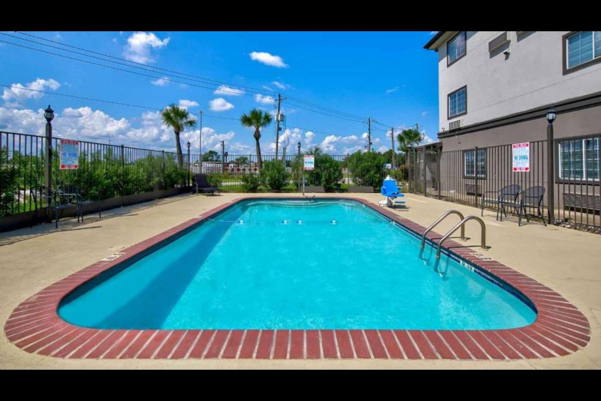 Oyo Townhouse Sulphur,La Extended Stay Екстер'єр фото