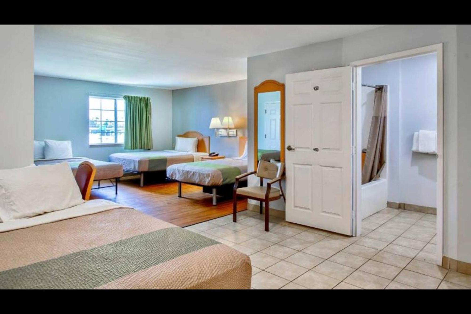 Oyo Townhouse Sulphur,La Extended Stay Екстер'єр фото