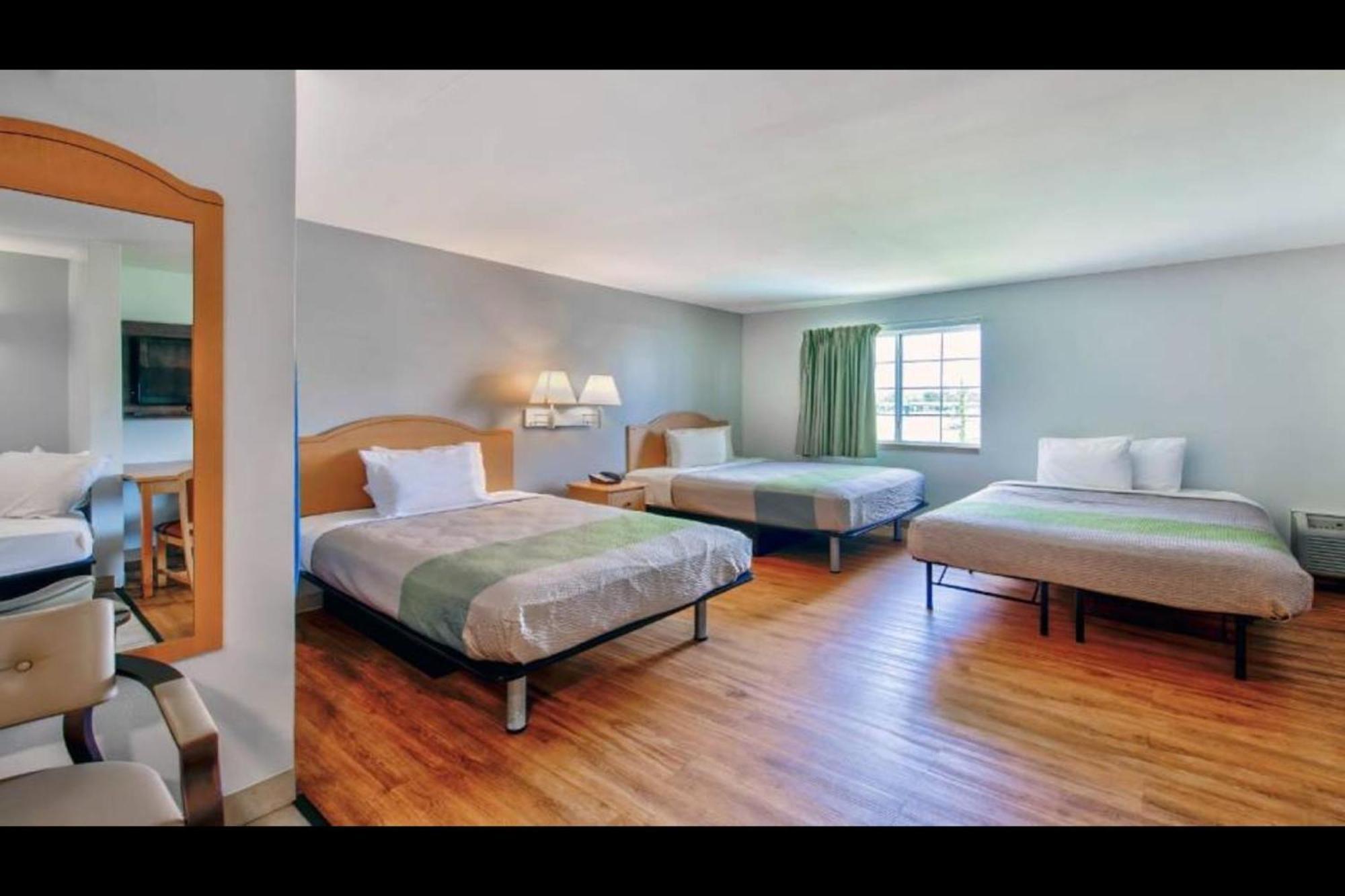 Oyo Townhouse Sulphur,La Extended Stay Екстер'єр фото